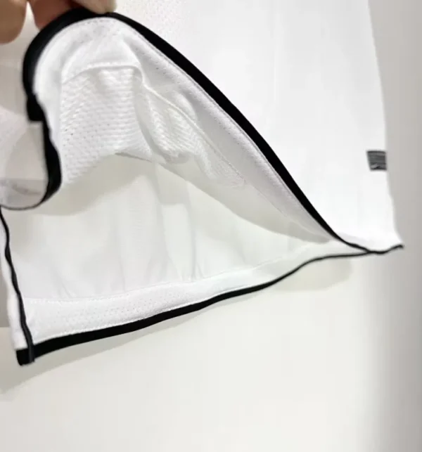 2010/11 Manchester United Retro Jersey Away - Image 7