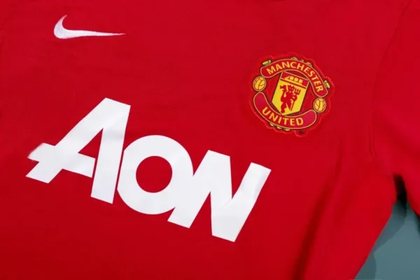 2011/12 Manchester United Retro Jersey Home - Image 3