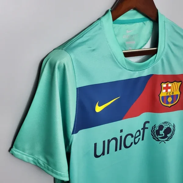 10-11 Barcelona Home Retro Jersey - Image 6