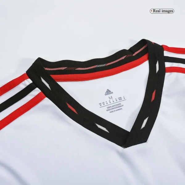 2022/23 Manchester United Jersey Away - Image 8