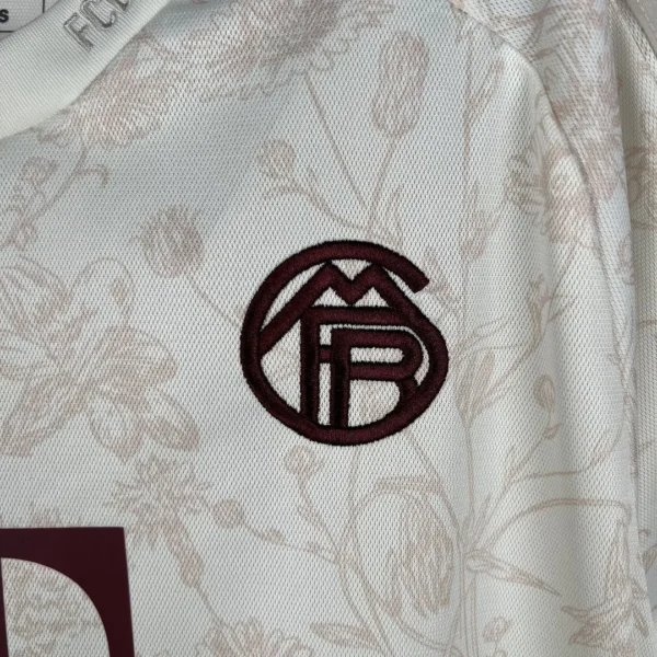 23-24 Bayern Munich Third Jersey - Image 4