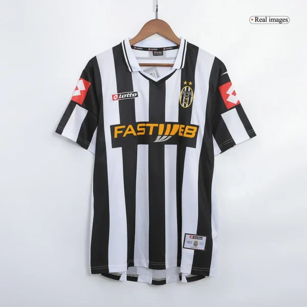 2001-02  Juventus Retro Jersey Home - Image 2
