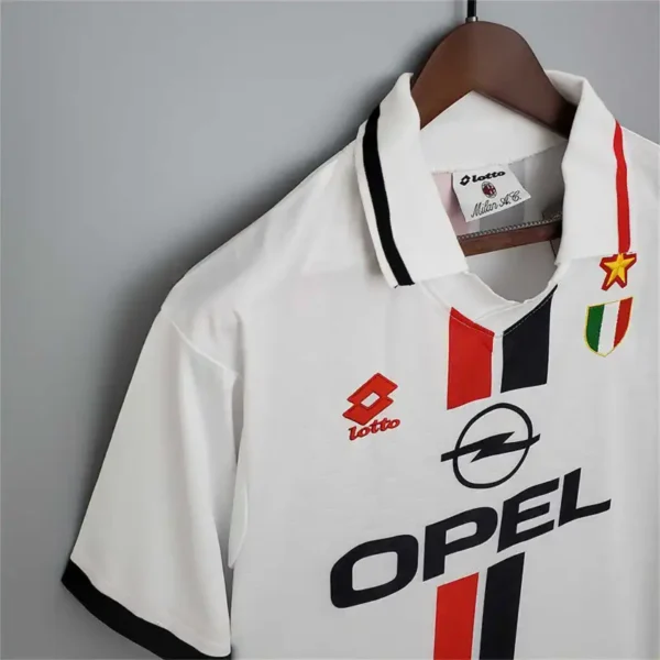 1996/97 AC Milan BAGGIO #18 Retro Jersey Away Replica - Image 3