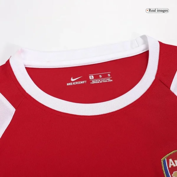 02-04 Arsenal Retro Home Long Sleeve Jersey - Image 5
