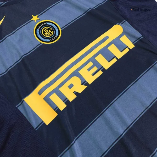 2004/05 Inter Milan Retro Away Jersey - Image 6