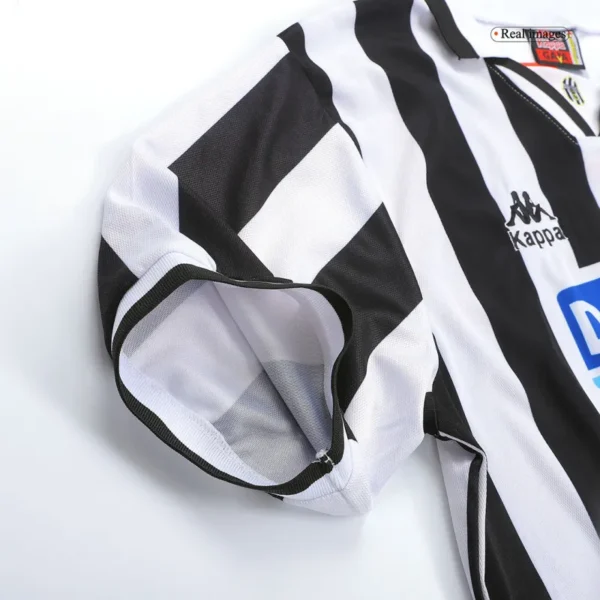 1994-95  Juventus Retro Jersey Home - Image 4