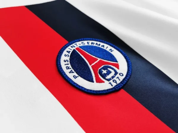 02-03 PSG Retro Jersey Away - Image 3