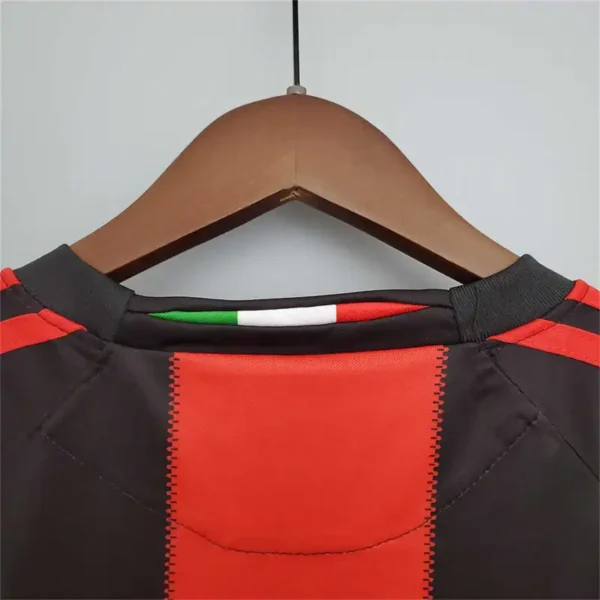 2010/11 AC Milan Retro Jersey Home - Image 9