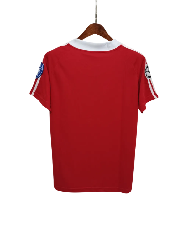 01-02 Bayern Munich Retro Jersey Home UCL - Image 2