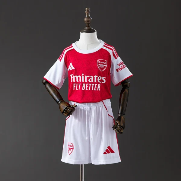 2526 kids Arsenal home
