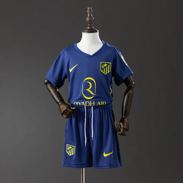 2526 kids Atletico Madrid away