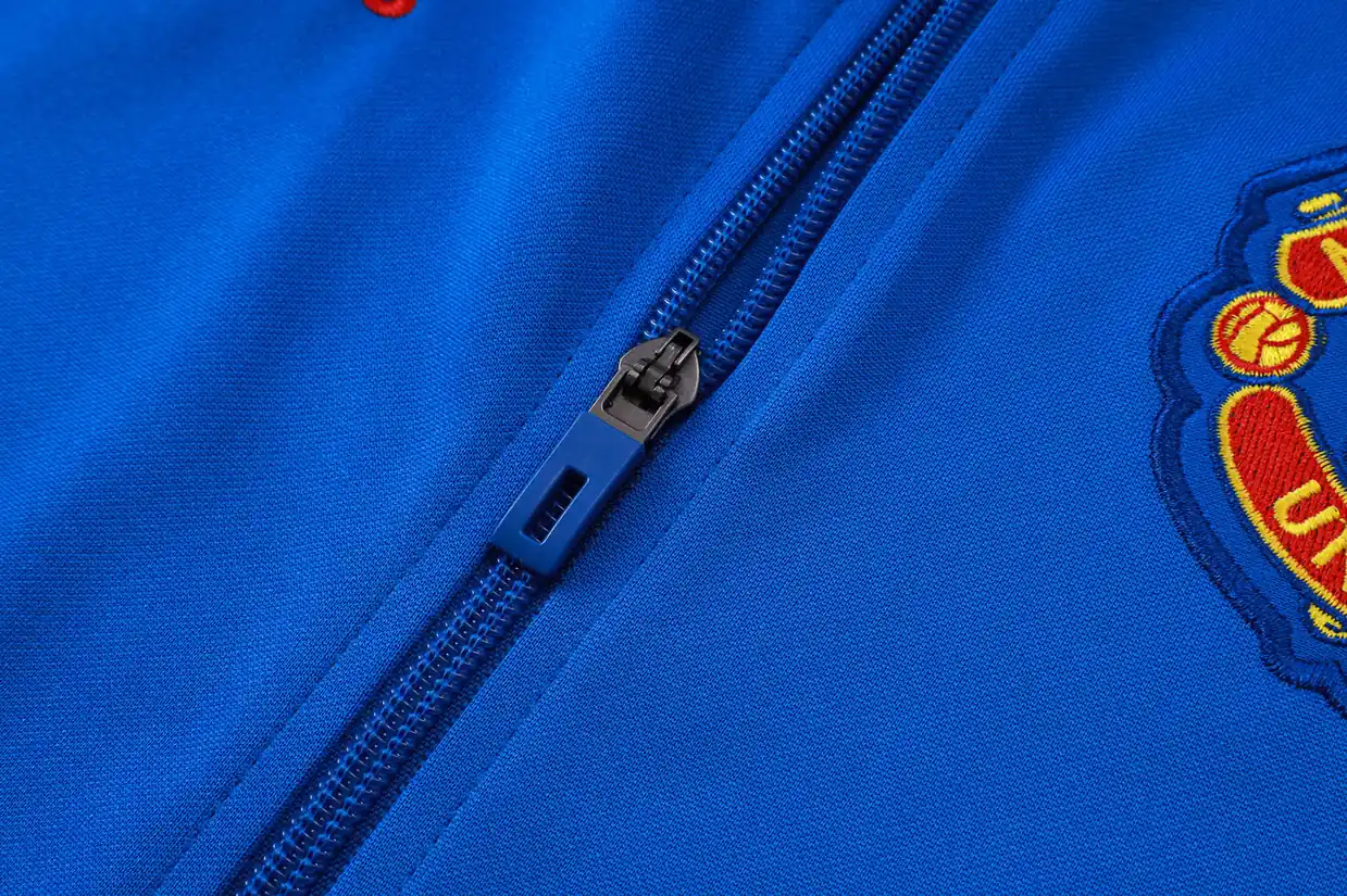 A2560# 2526 Full-Zip Football Jacket Kit (Top+Pants) Manchester United Royal Blue Vintage Edition - Image 5