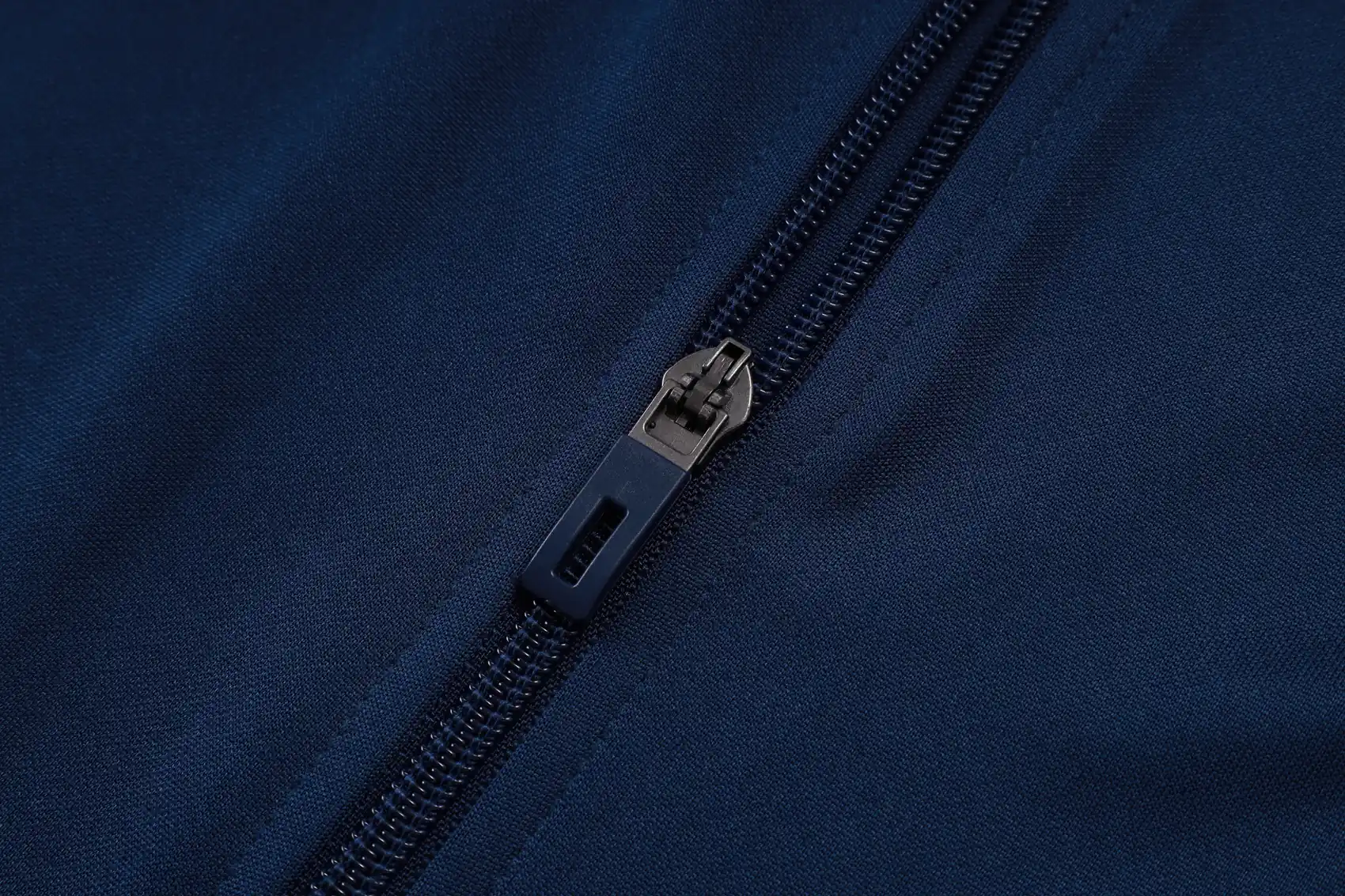 A2587# 2526 Full-Zip Football Jacket Kit (Top+Pants) Arsenal Royal Blue (Gray Badge) - Image 4