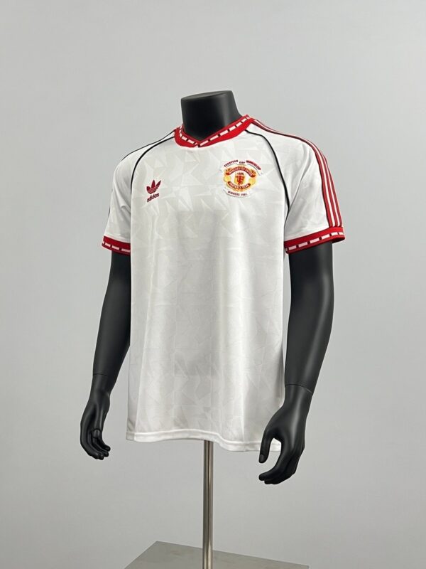 Retro Manchester United1991 Away - Image 3