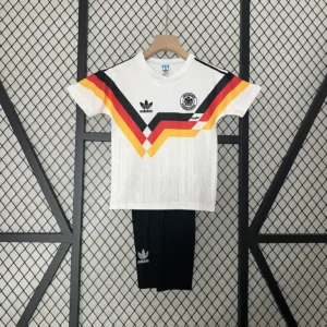 Retro kids Germany 1990 home