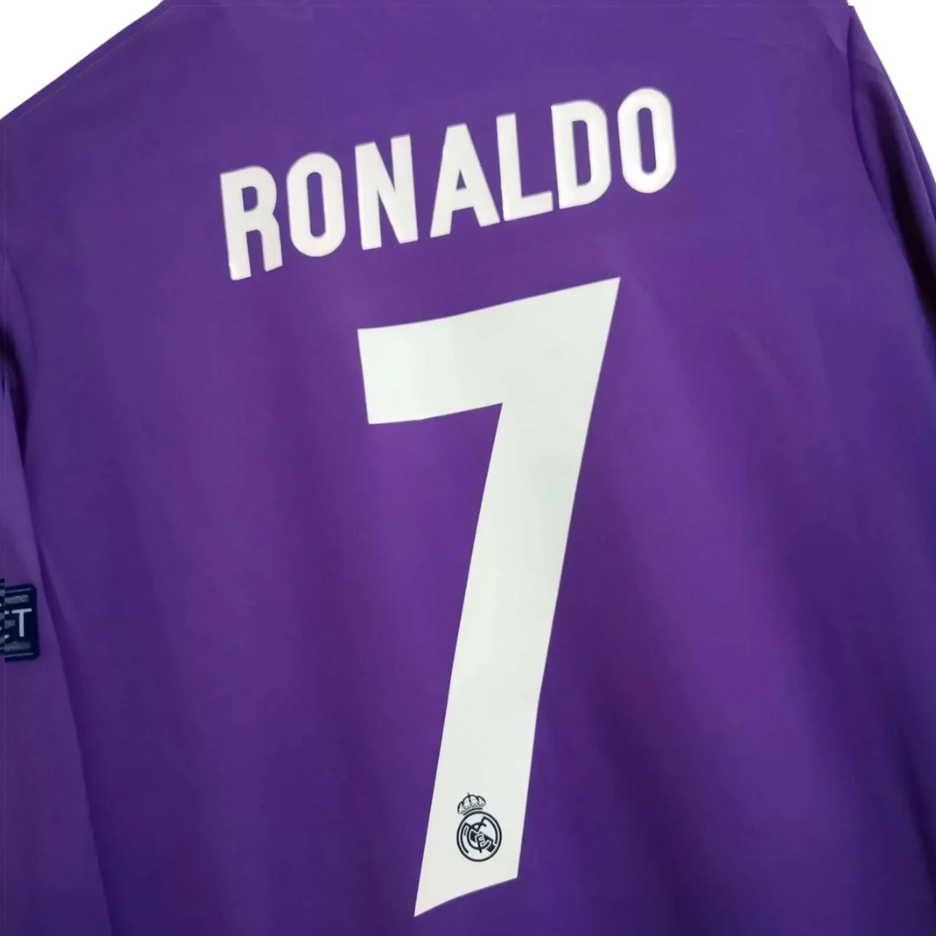 REAL MADRID 2016/17 AWAY CARDIFF FINAL RONALDO #7 JERSEY - Image 7